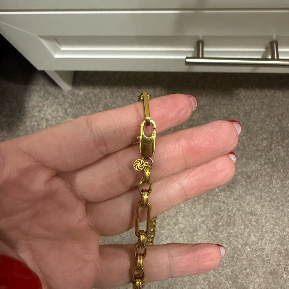 Gold Colored Chain Necklace - Picture 3 of 3